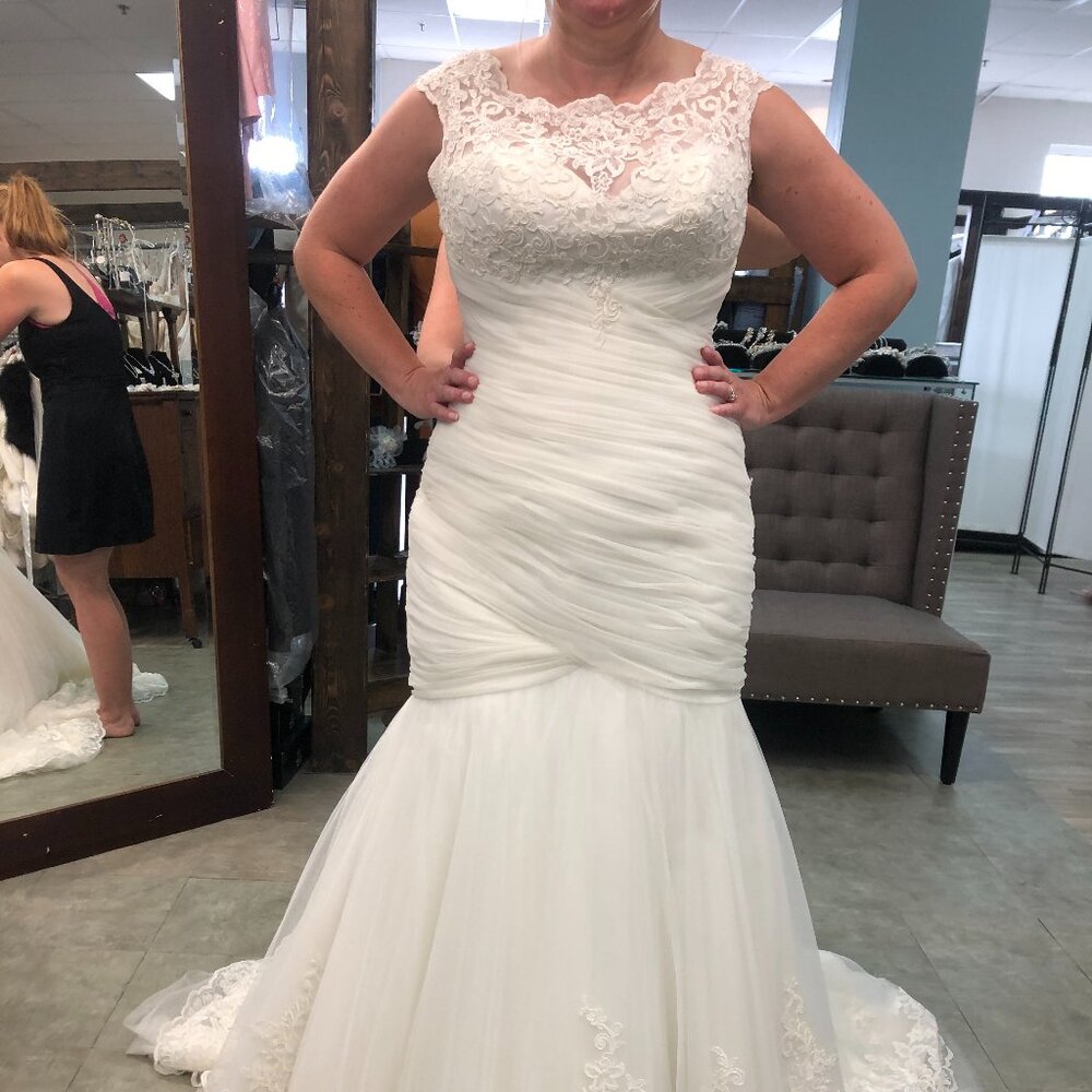 New Sexy BUM Mermaid Mori Lee Wedding Dress, Size 12, Mermaid Fit and Flare